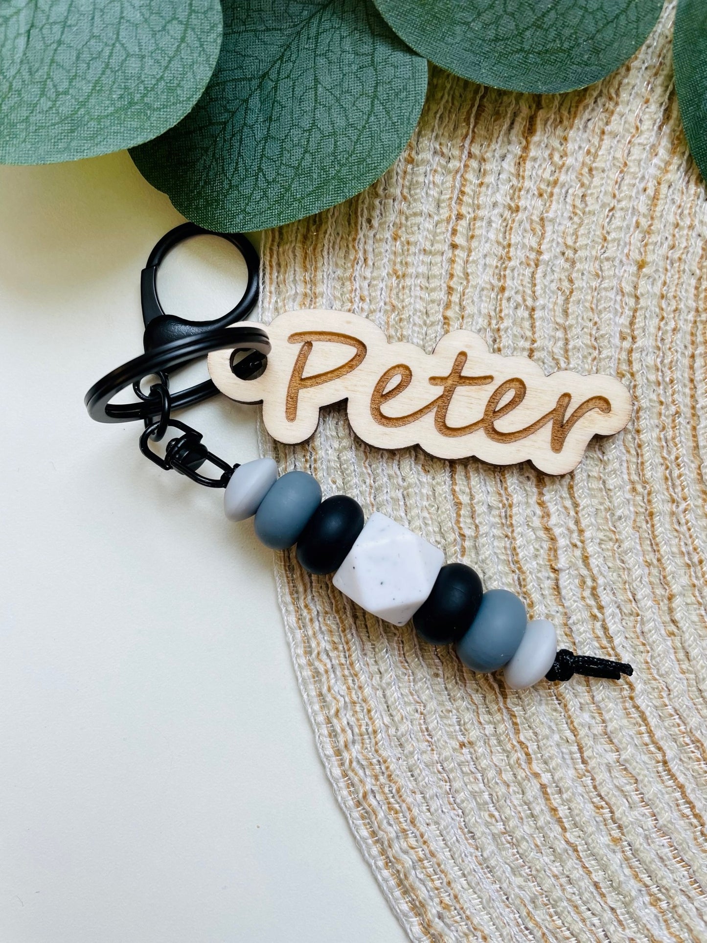 Nametag sleutelhanger zwart-grijs - Peter
